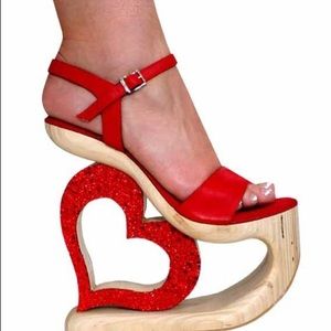 PLATFORM HEELS NATURAL WOOD WITH RED GLITTER HEART